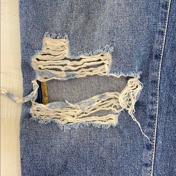 FREE PEOPLE Tattooed Print Ripped Boyfriend Jean - Picture 15 of 16